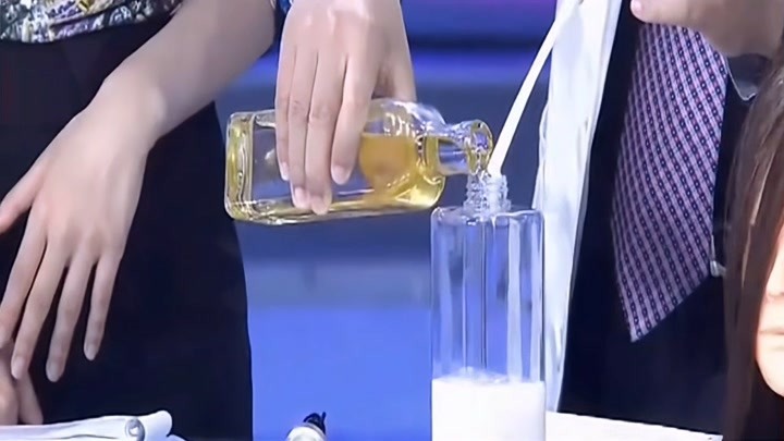 北京卫视《我是大医生》加入山茶油的“洗发水”竟然可以防脱发？