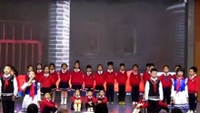 [图]小学生庆元旦精彩的诗朗诵《红色的童话》