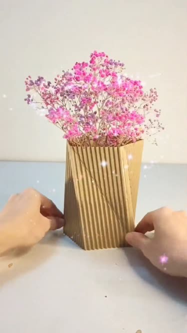 自制纸花瓶简单又漂亮图片